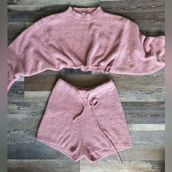 Plush Top and Short Pink PJs Comfy Set M - Picture 2 of 5